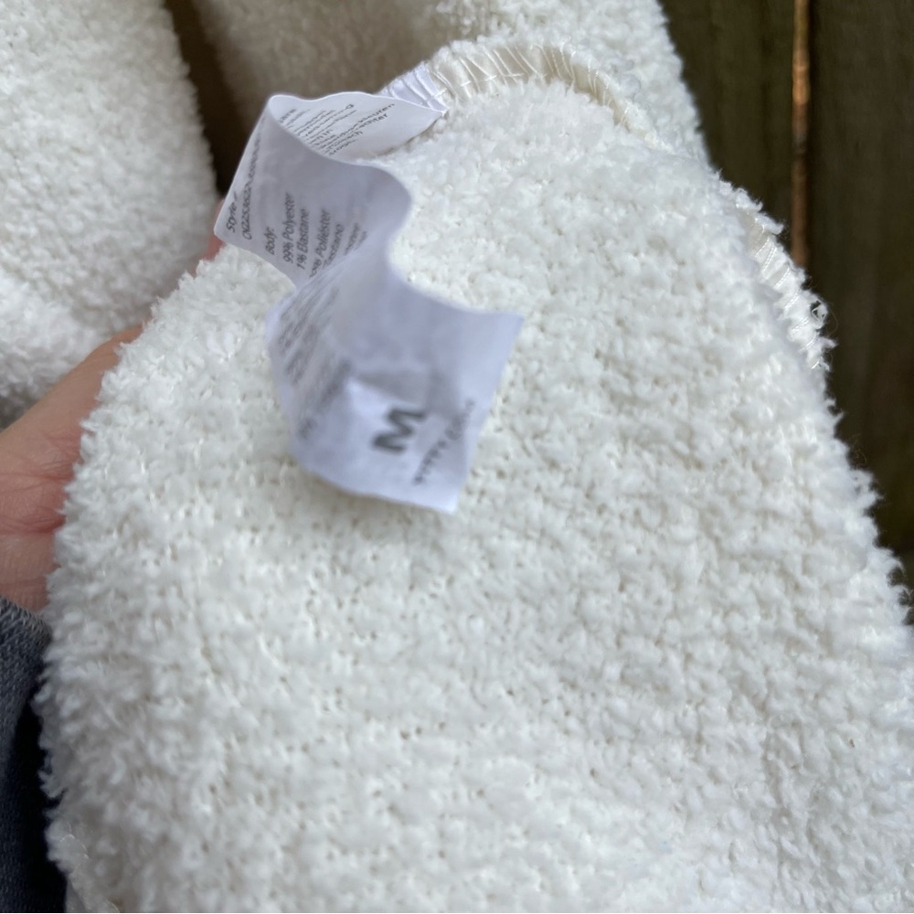 YITTY Cream Fleece Robe - Picture 4 of 6